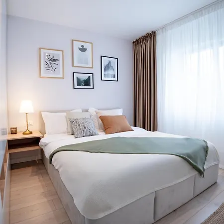 Modern Aviatiei Apartament *